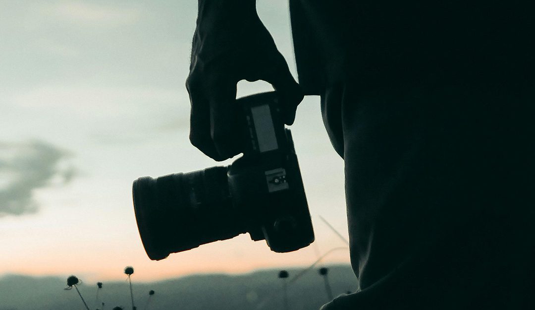 Les 20+ Types de Photographes : Guide Complet des Spécialisations Photo en 2026