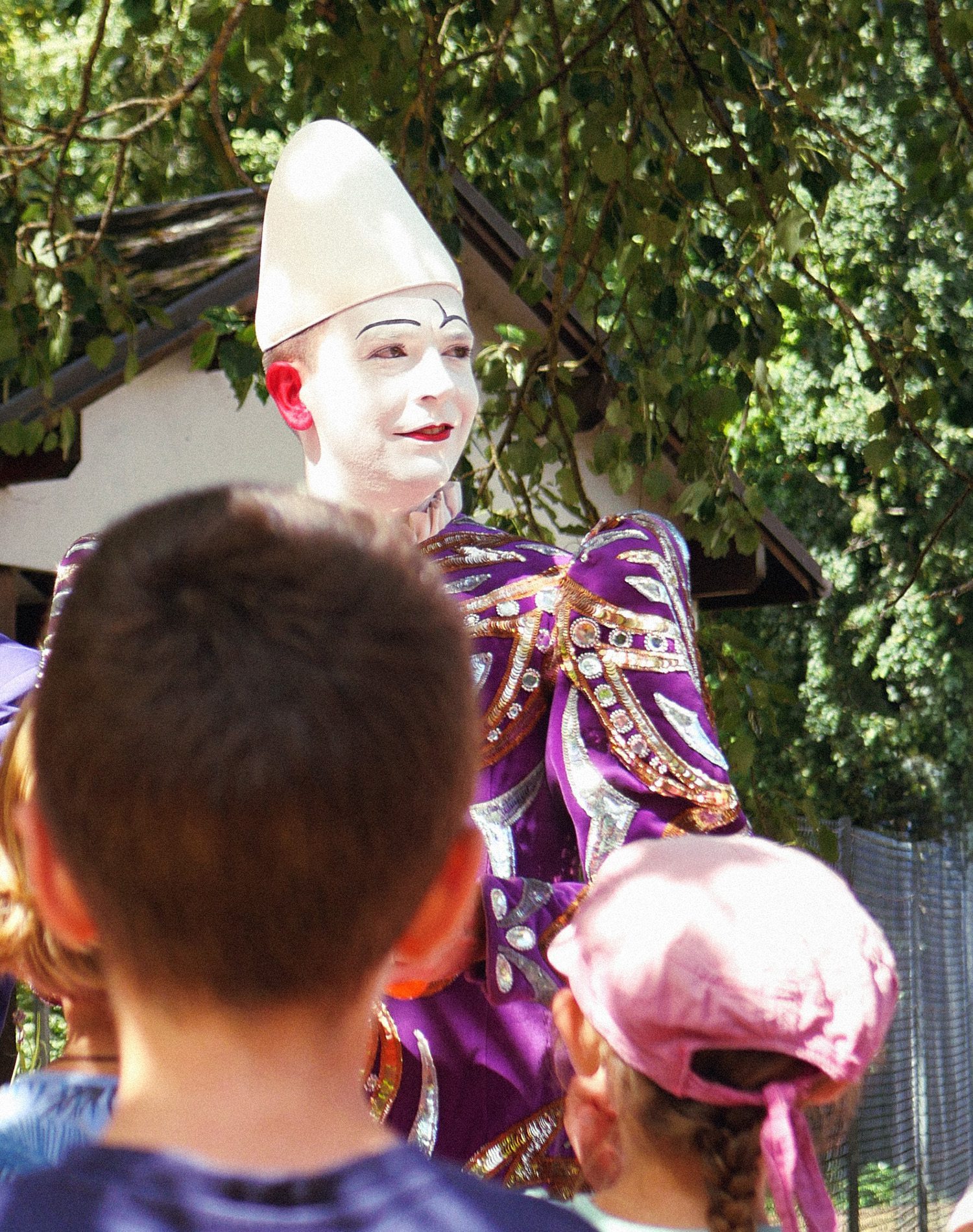 Photographe événementiel - Animation culturelle - Clown durant une guinguette
